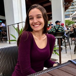 Meet your Posher, Lexie